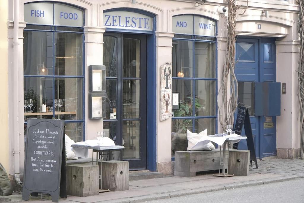 Charmerende Ved Nyhavn 3 Sal Lejlighed *