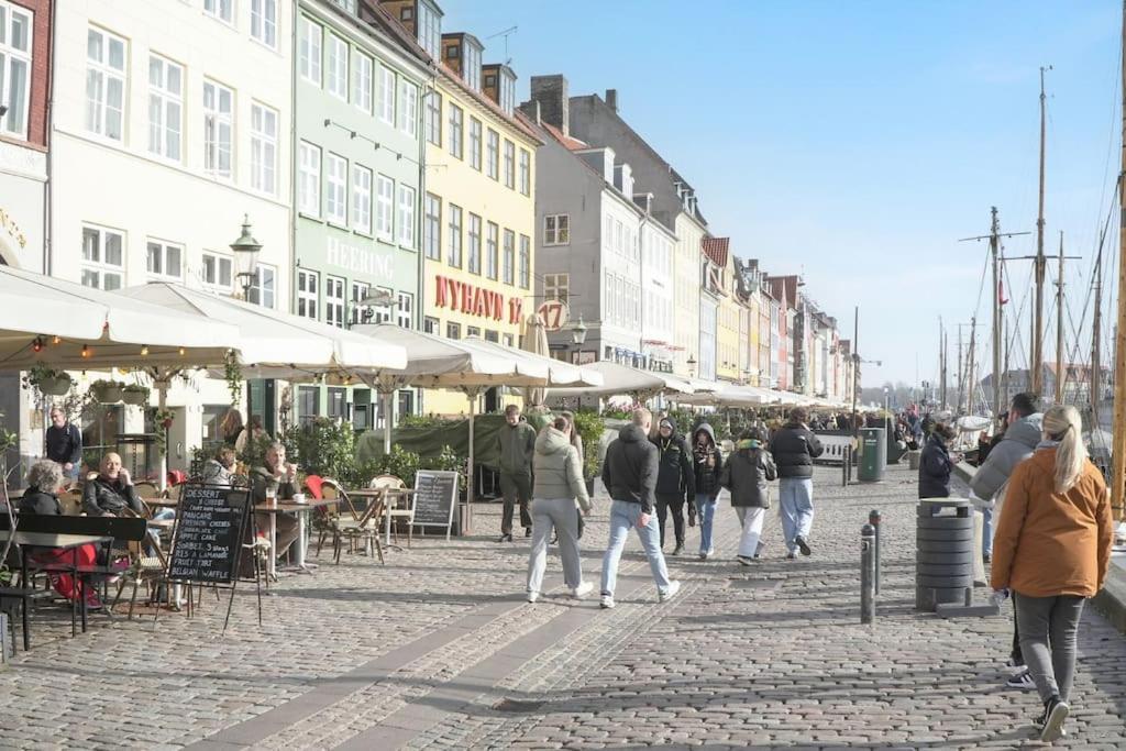 Charmerende Ved Nyhavn 3 Sal Lejlighed *